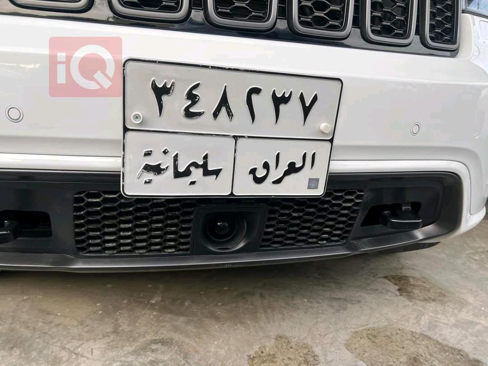جیپ گراند شیرۆکی